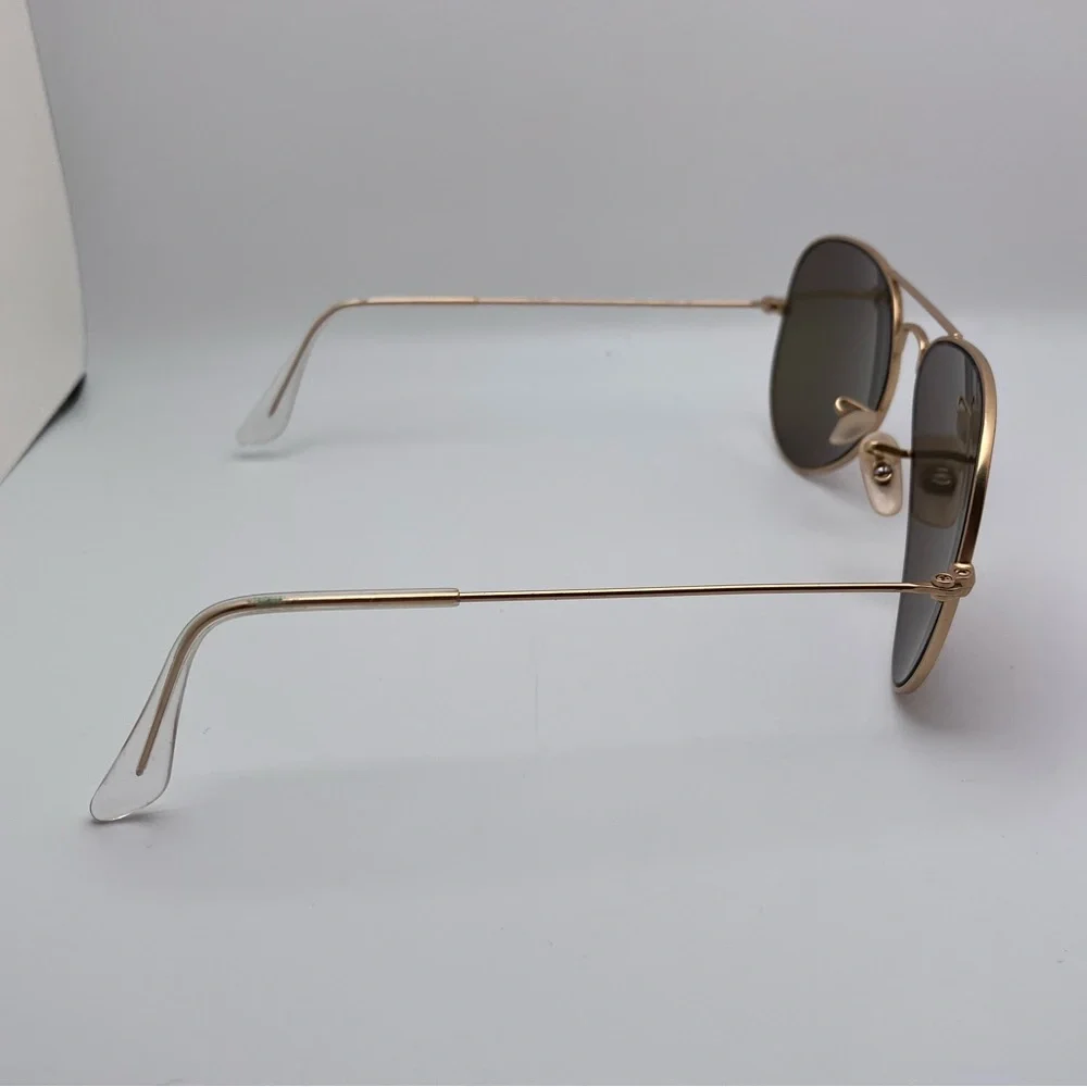 Ray-Ban trendy aviator
